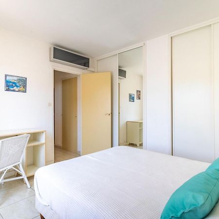 Apartment Les Ilaires Le Lavandou Extérieur photo