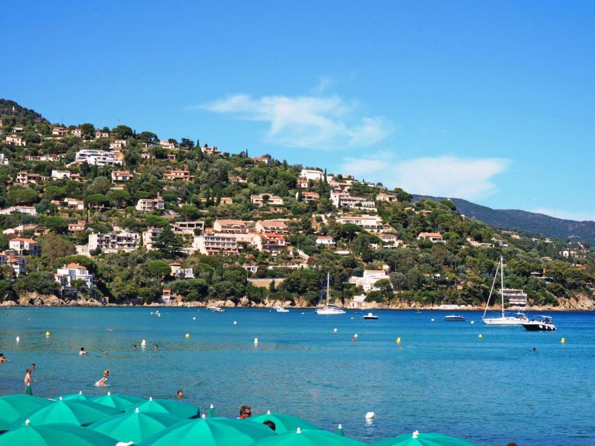 Apartment Les Ilaires Le Lavandou Extérieur photo