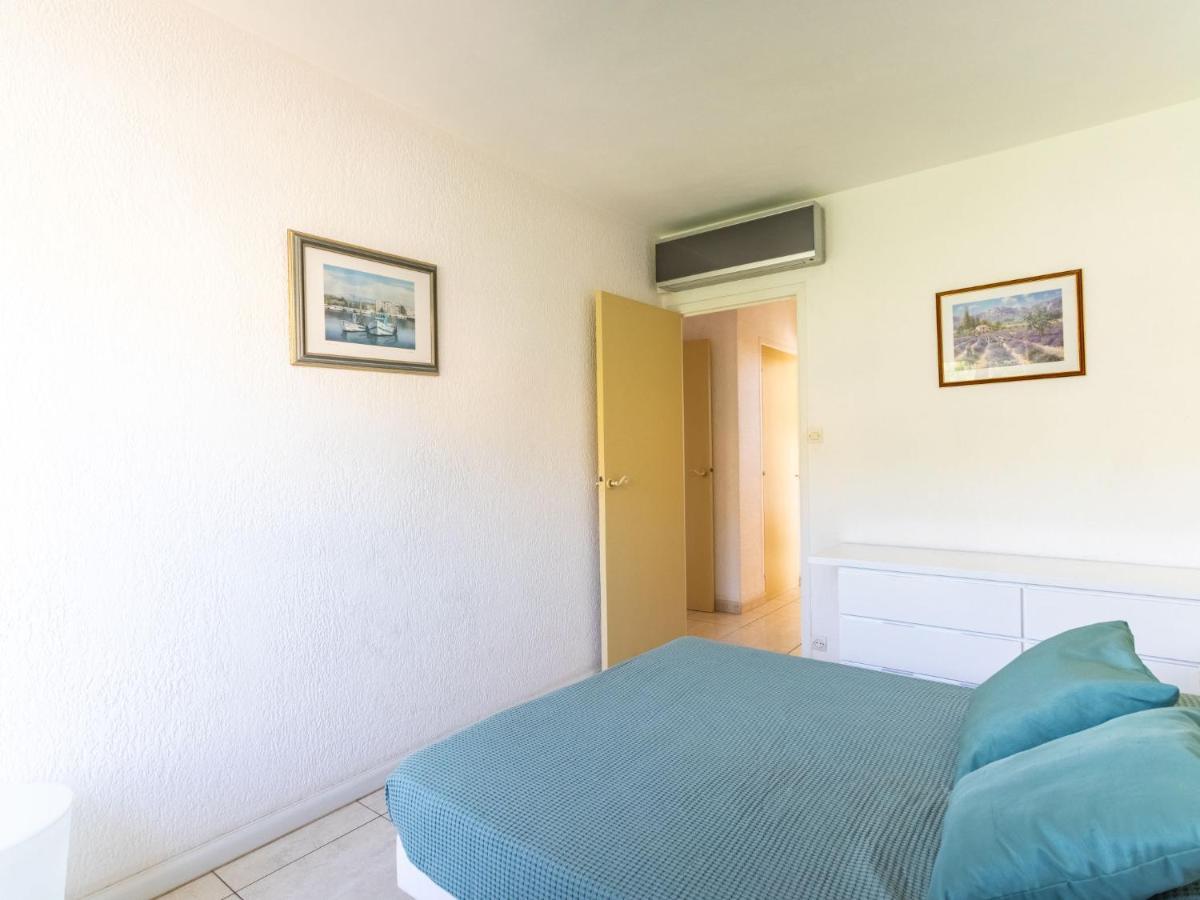 Apartment Les Ilaires Le Lavandou Extérieur photo